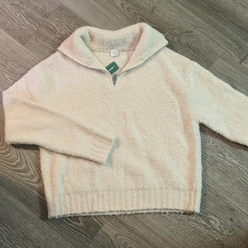 Simons | Fuzzy Half Zip Sweater 🤍